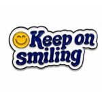 ستيكر Keep On Smiling بتصميم إيجابي