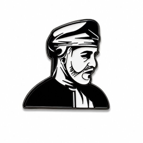 ستيكر معدني يجسد السلطان قابوس بن سعيد.