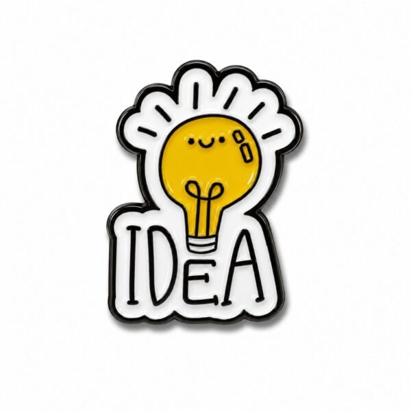 ستيكر معدني بتصميم لمبة أفكار مبتسمة مع كلمة IDEA.