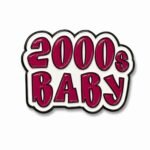 ستيكر معدني 2000s Baby باللون الوردي والأبيض.
