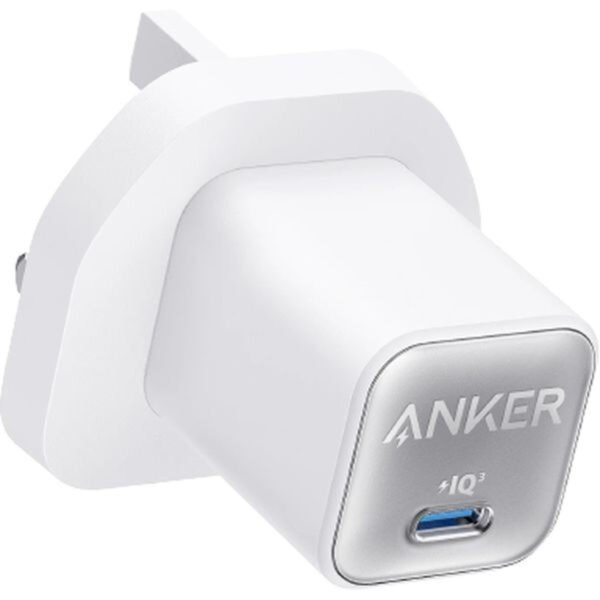 شاحن Anker Nano 3 بقوة 30W بمنفذ USB-C باللون الأبيض