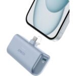 باور بنك Anker Nano بسعة 5000mAh مع موصل USB-C قابل للطي باللون الأزرق