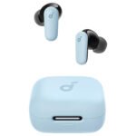 سماعة Anker Soundcore P50i اللاسلكية باللون الأزرق مع علبة تعمل كحامل للهاتف