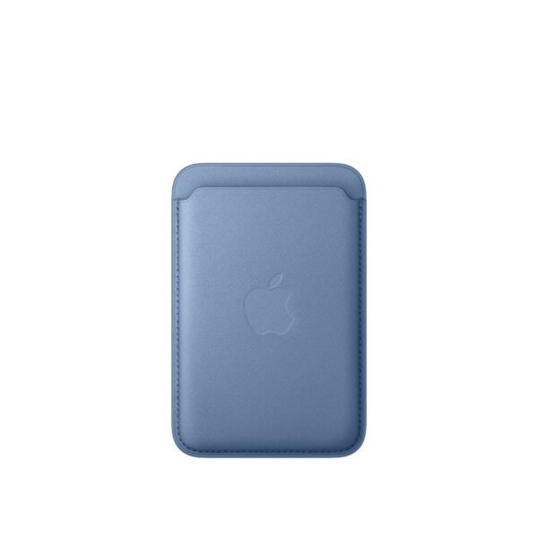 محفظة Apple FineWoven مع MagSafe للآيفون باللون أزرق Wildflower