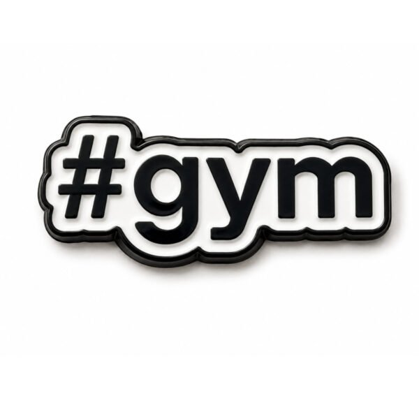 ستيكر معدني عبارة هاشتاق gym بالخط الأسود العريض على خلفية بيضاء لكفر الجوال