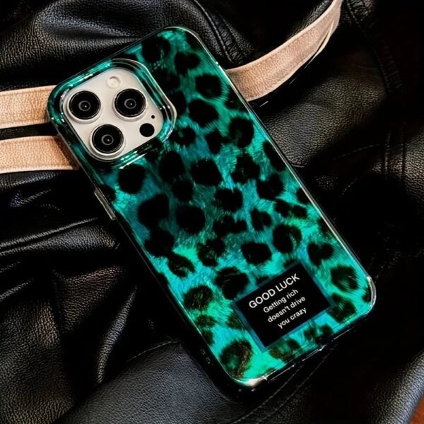 💚 Glossy Green Leopard Case for iPhone