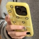 🌼 Line-Drawn Flowers Case with Wavy Texture for iPhone