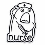 ستيكر معدني شخصية بيضاء مفزوعة بقبعة تمريض تمسك إبرة مع كلمة nurse لكفر الجوال