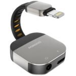 محول Porodo 2 في 1 من Lightning إلى منفذ 3.5mm AUX باللون الرمادي